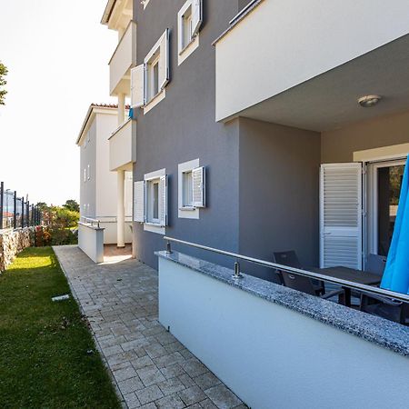 Apartments Crnekovic Tomislava 8A Baška Dış mekan fotoğraf