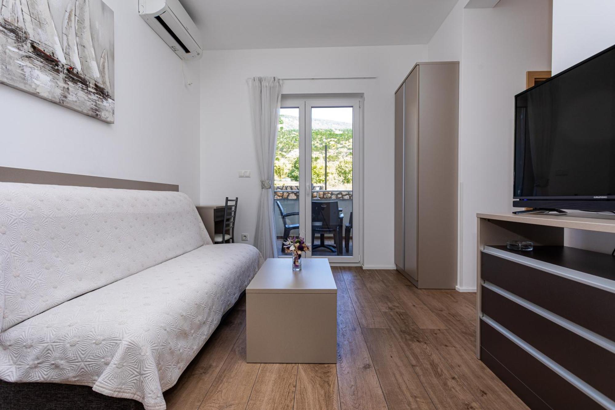 Apartments Crnekovic Tomislava 8A Baška Dış mekan fotoğraf